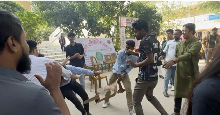জবিতে ছাত্রদলের দুই পক্ষের সংঘর্ষে শিক্ষকসহ আহত ১২